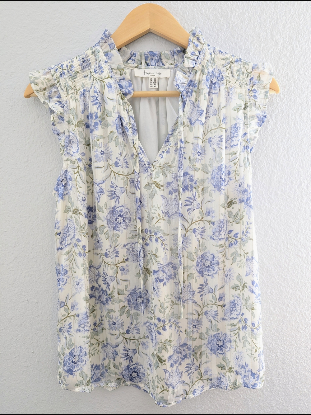 NWOT Haver & Blair Sleeveless Floral Blouse Spring Xsmall
